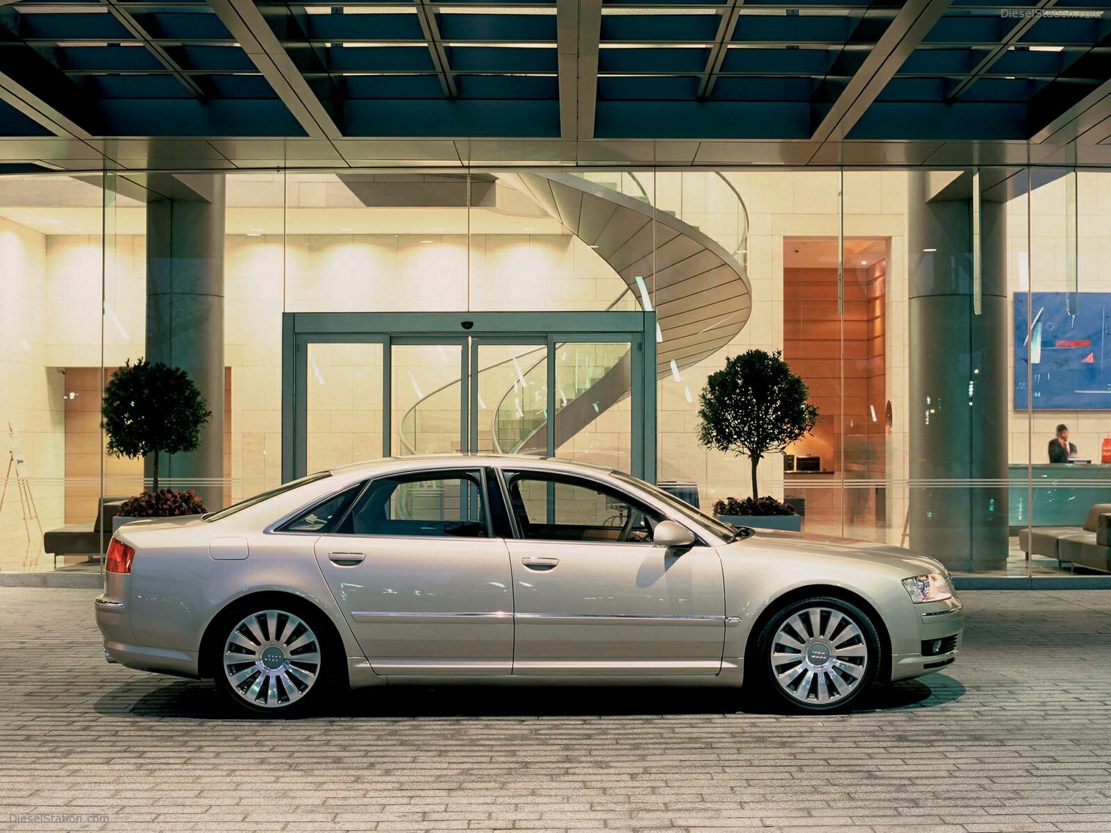 Audi A8 (2004)